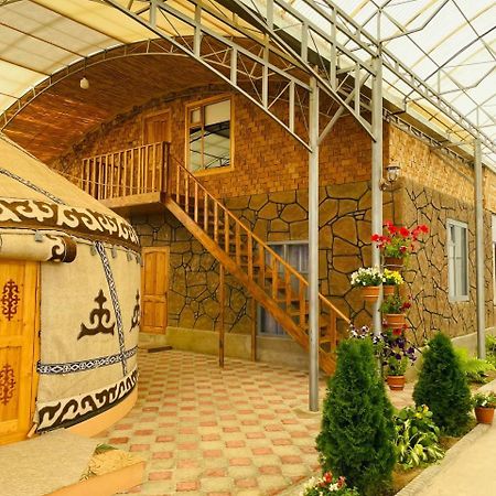 Guest House Amirhan Bokonbayevo Exterior foto